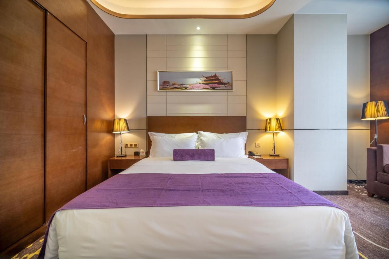 Relteem Hotel Čung-šan Exteriér fotografie